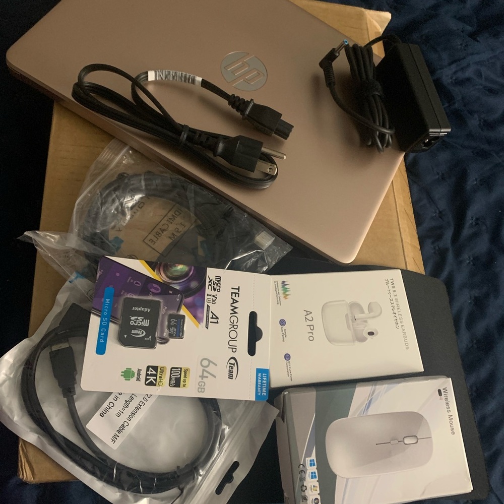 HP Gold Laptop with Accessories
